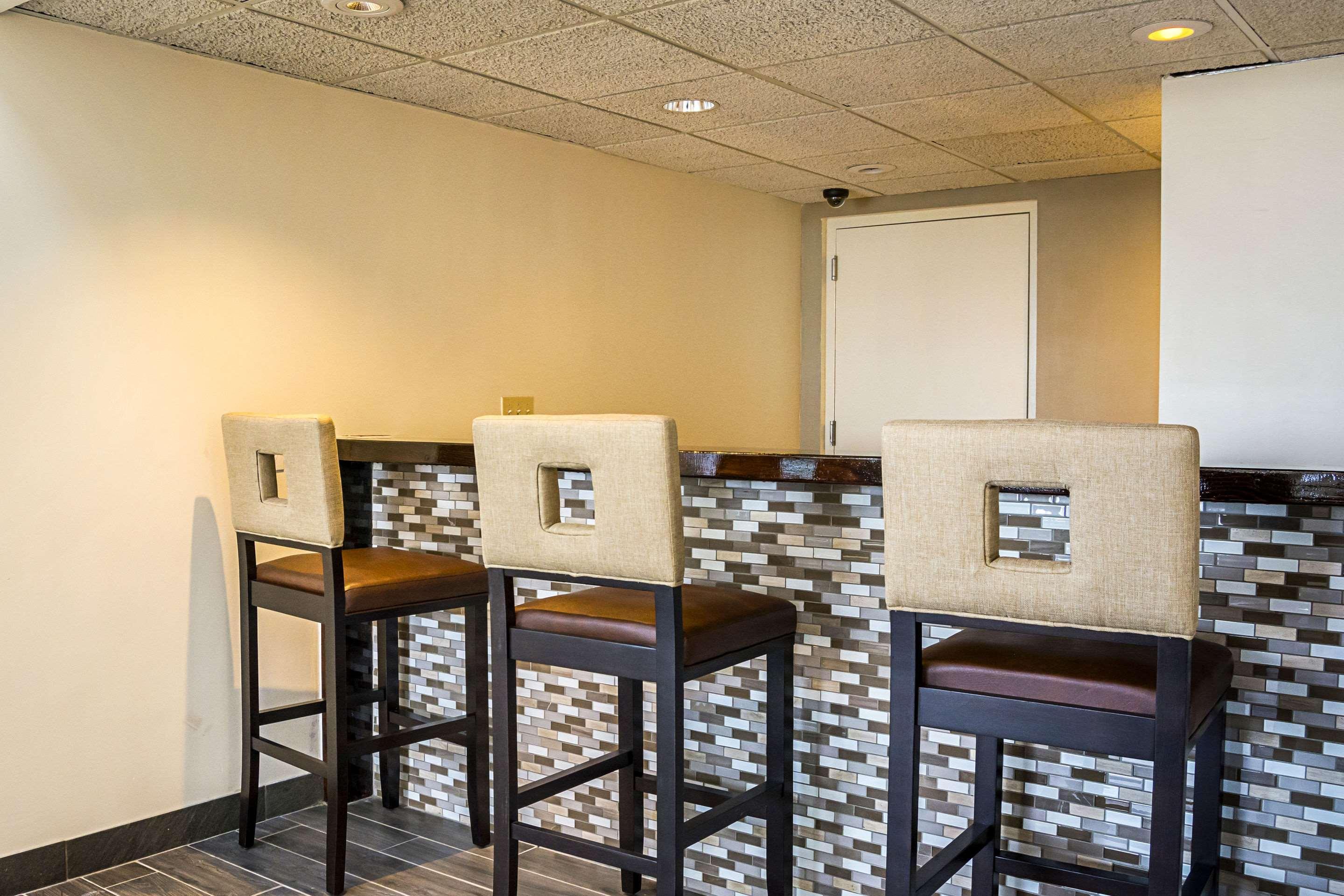 Quality Inn & Suites Clackamas - Portland Eksteriør billede