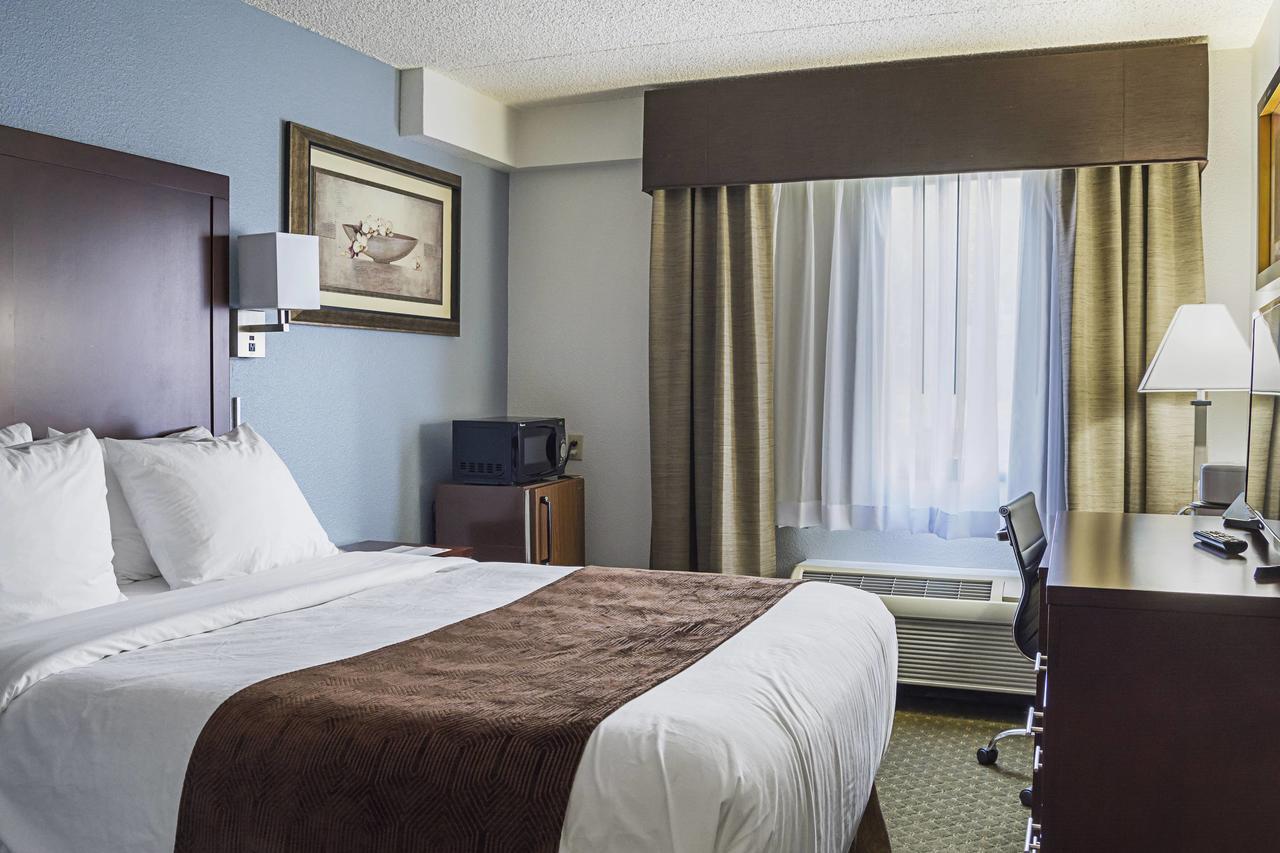 Quality Inn & Suites Clackamas - Portland Eksteriør billede