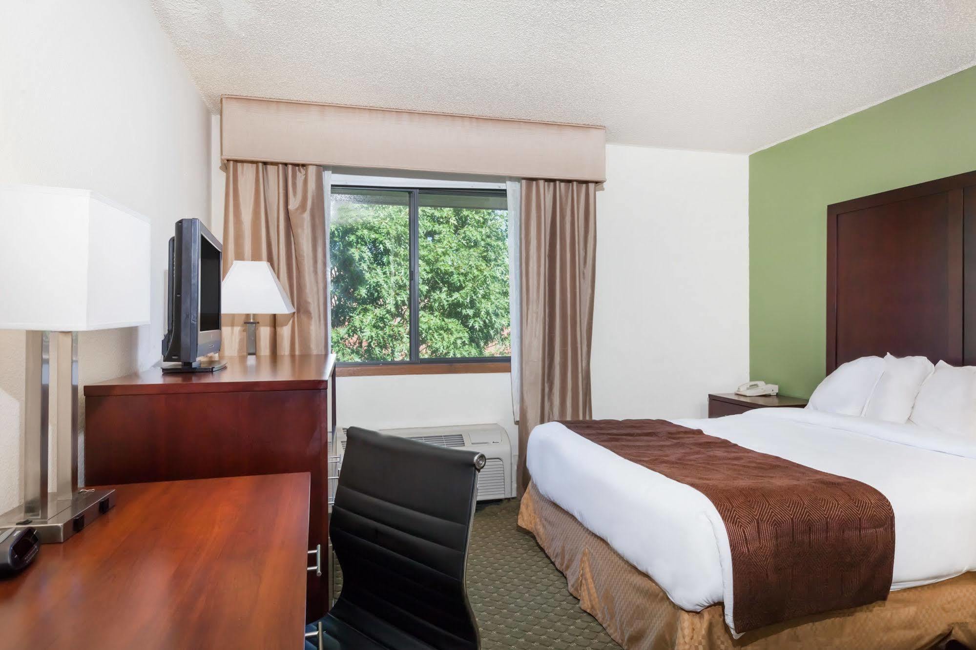 Quality Inn & Suites Clackamas - Portland Eksteriør billede